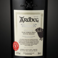 ARDBEG BLAAACK – FÜR ULTIMATIVE FANS